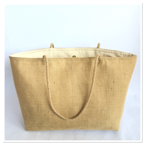 Resort Wear Handcrafted Destination Vegan Tote - Picture 4 of 8